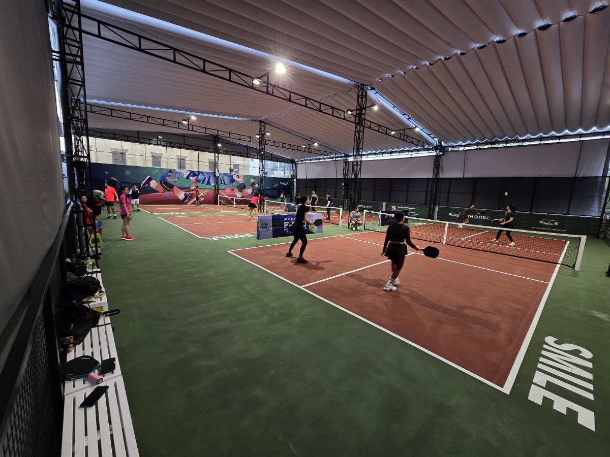 SMILE PICKLEBALL