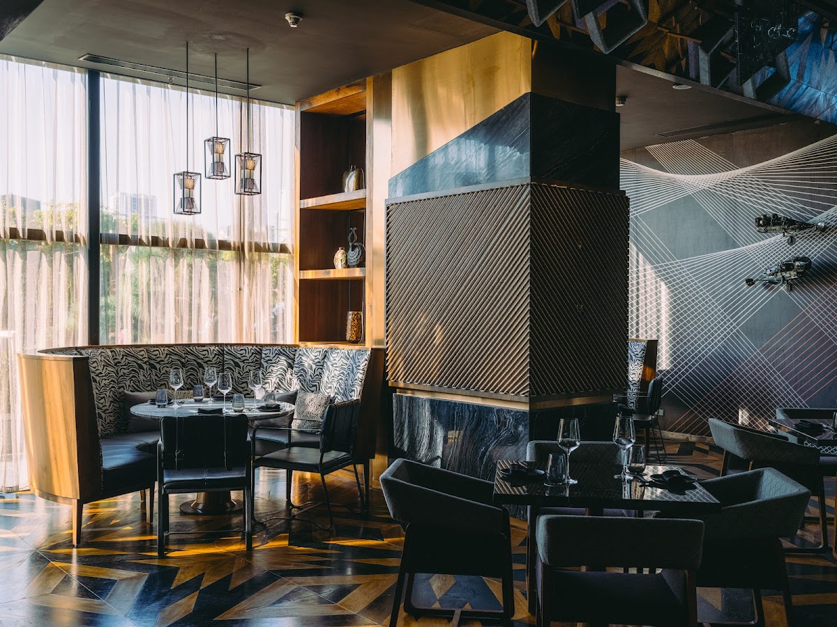 Kumihimo Restaurant