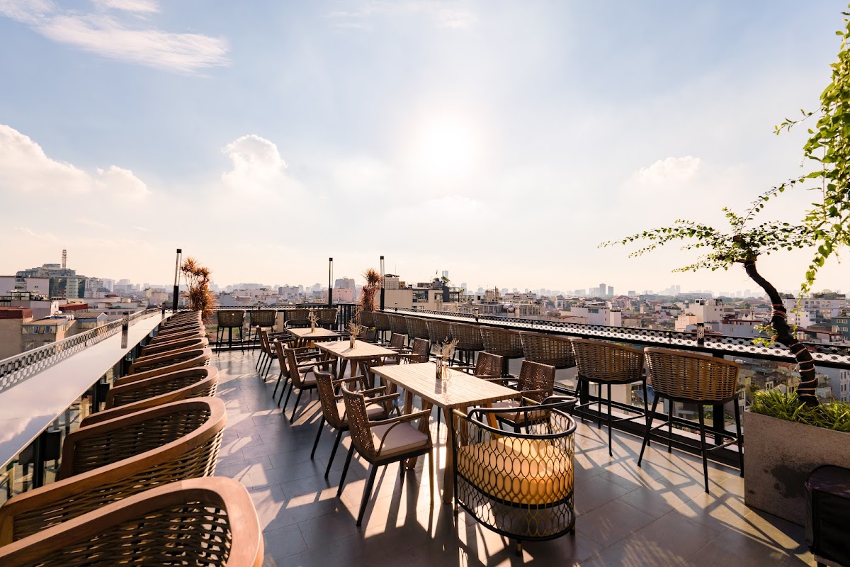 Velas Sky Bar - Managed by Skyon9