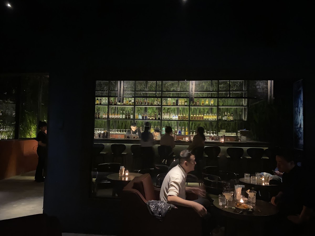 Saigon Taste (Bar & Eatery)
