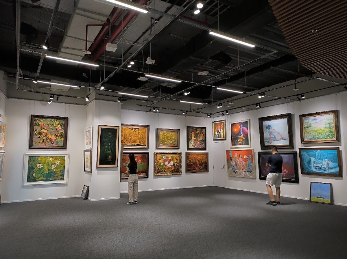 Nguyen Art Gallery - Original Artworks & Paintings | Lotte West Lake