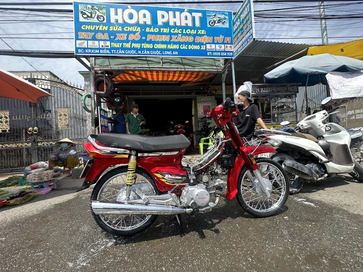 Tiệm sửa xe Hoà Phát