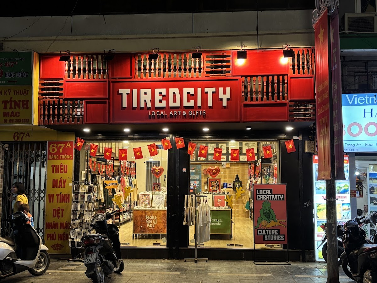 TiredCity 67 Hàng Trống