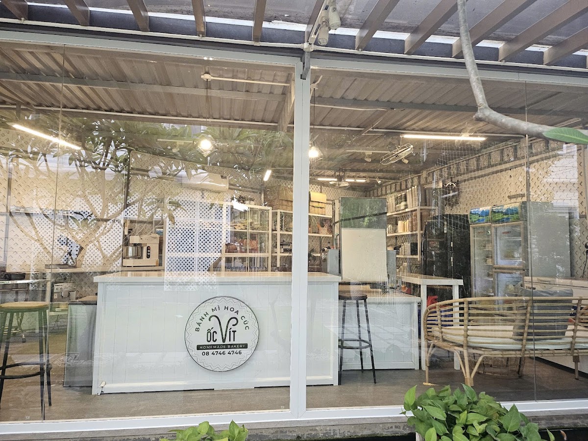 Bánh Mì Hoa Cúc ỐC VÍT