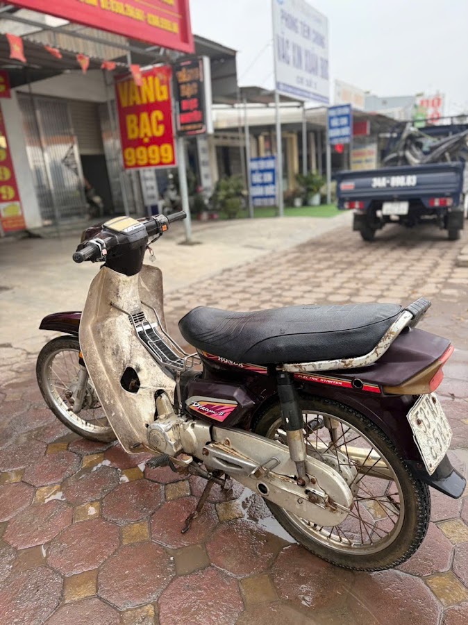 Cửa hàng xe điện Hoa Long