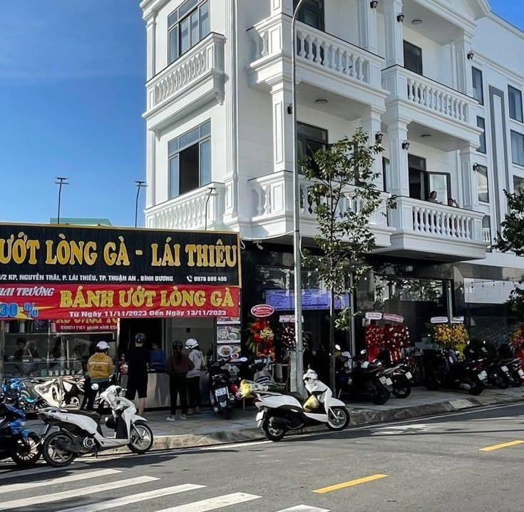 Bánh Ướt Lòng Gà Lái Thiêu