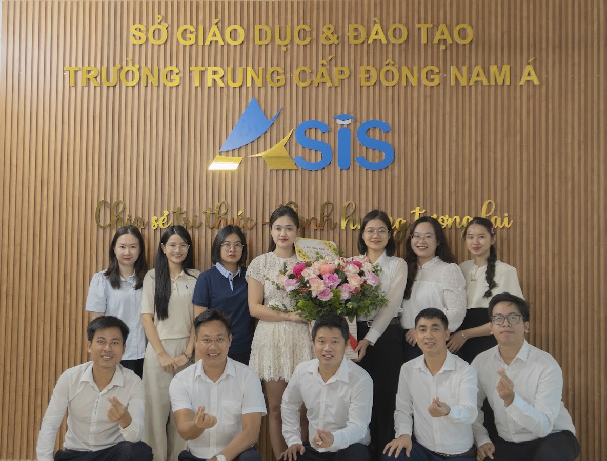 Trường Trung Cấp Đông Nam Á