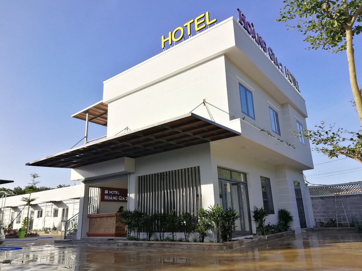 KHÁCH SẠN HOÀNG GIA 2