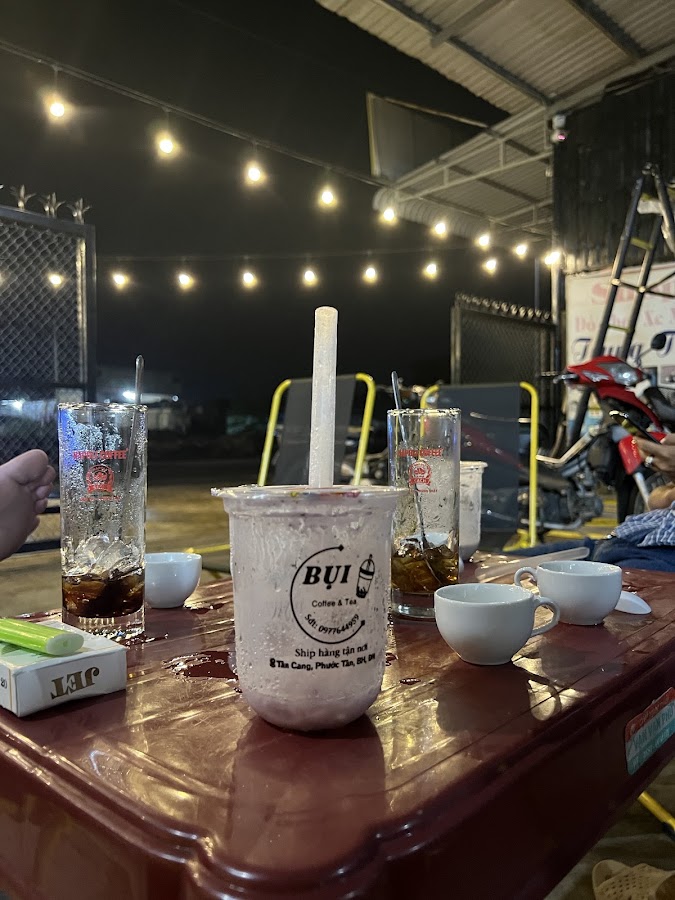 BỤI Coffee & Tea