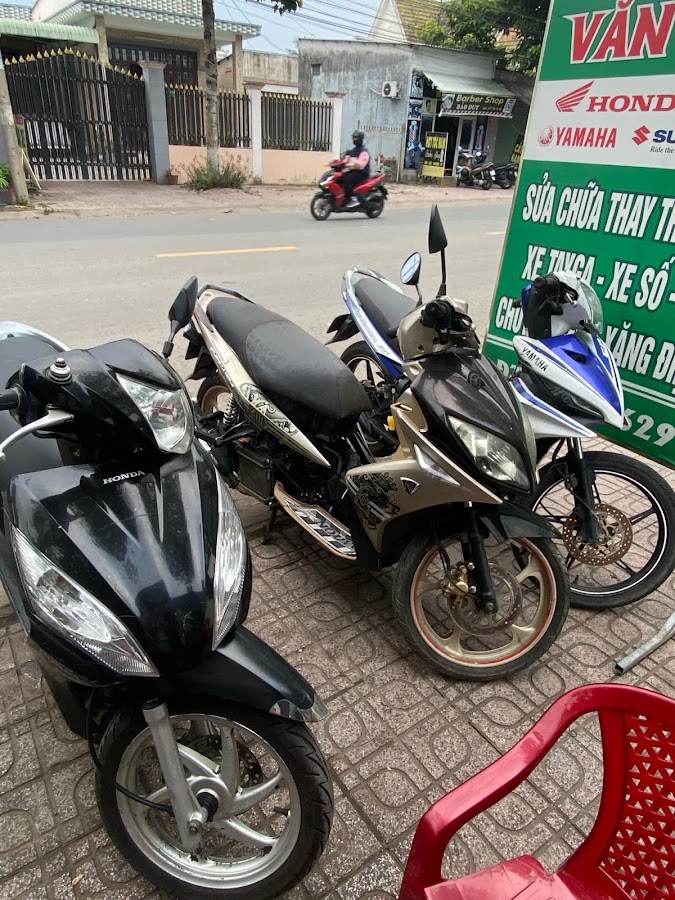 Sua xe van định