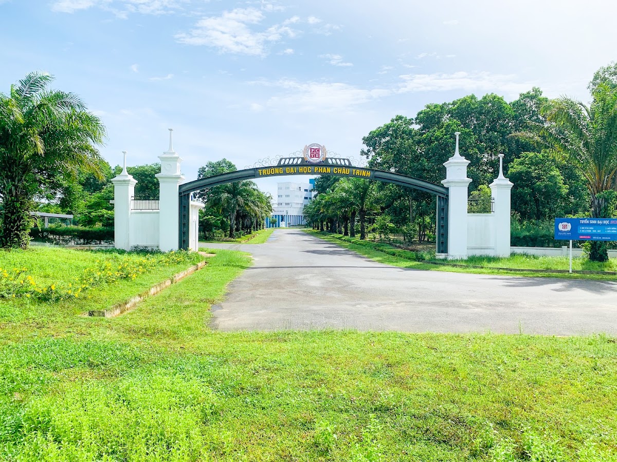 Trường Đại Học Phan Châu Trinh