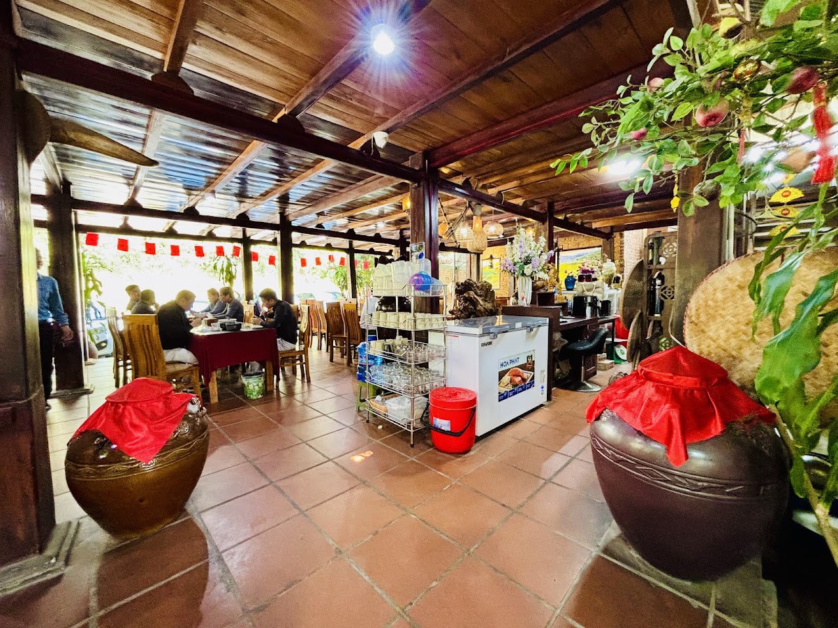 NHÀ HÀNG CƠM GẠO NƯƠNG