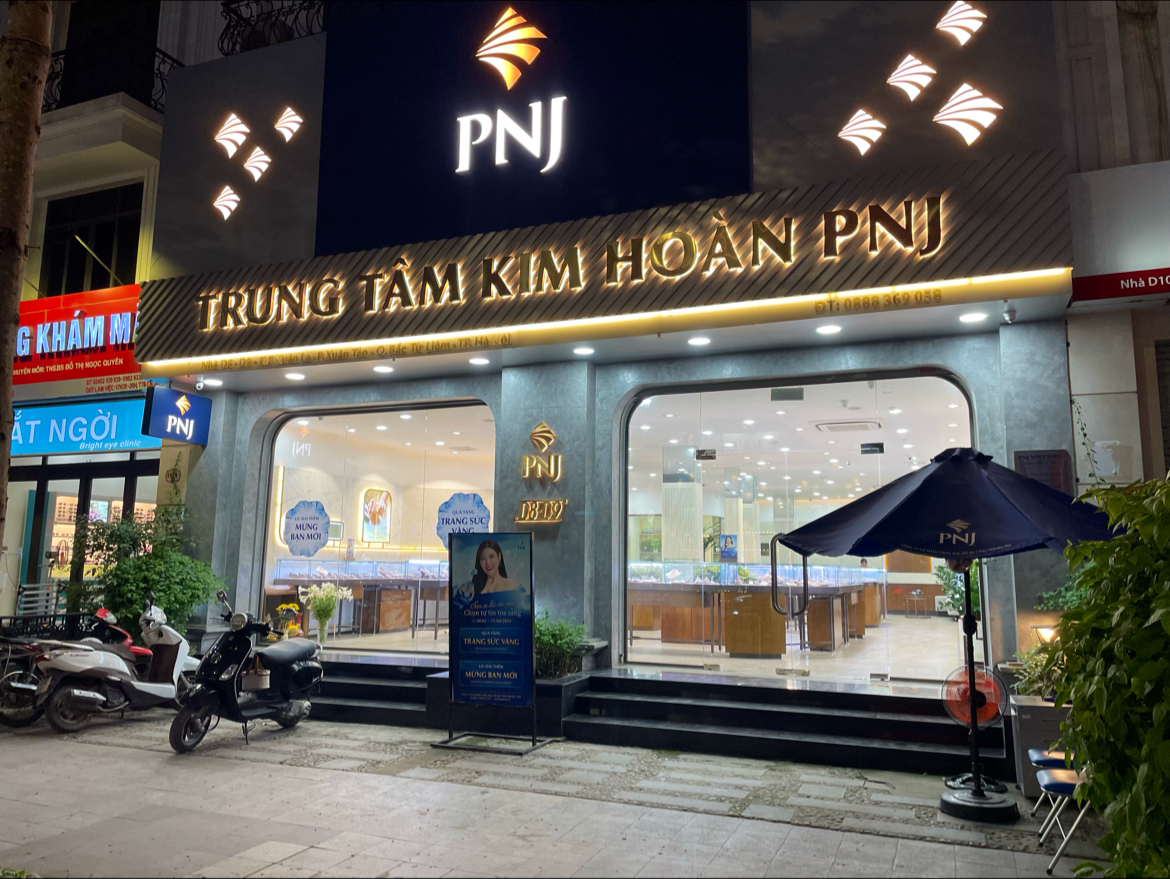 Cửa hàng trang sức PNJ Xuân La