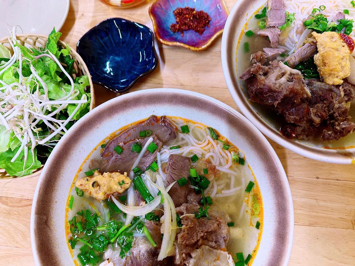 Bun bo hue O Lan