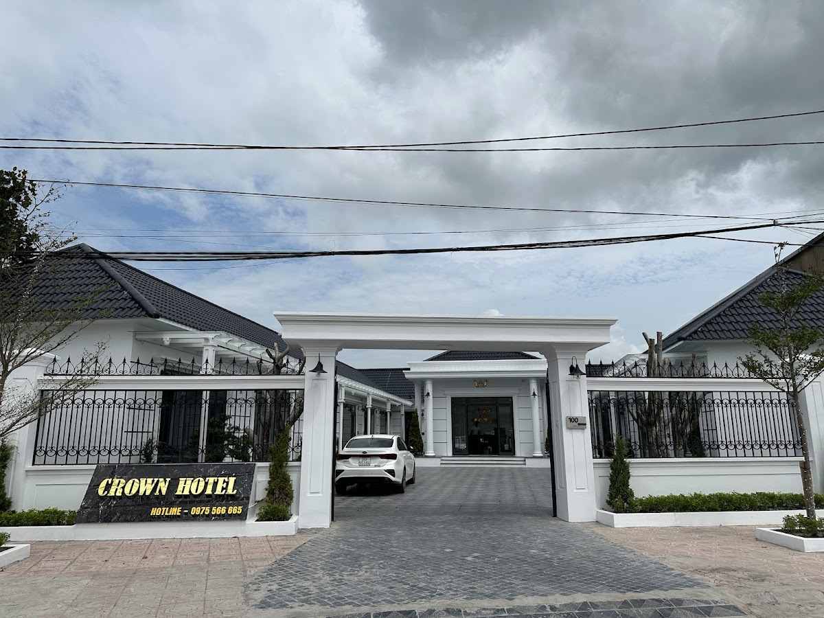 Crown Hotel Tiền Hải
