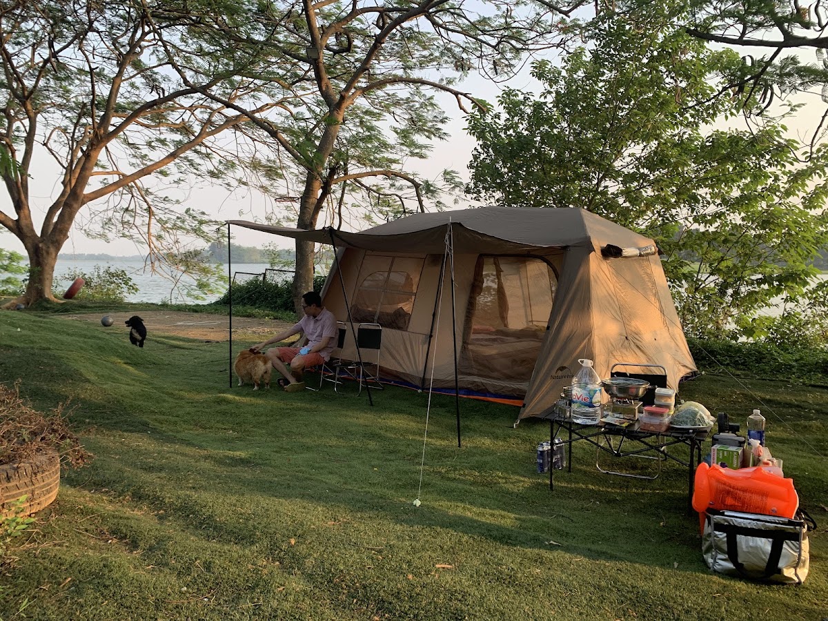 Polygon Art – Lakeside Retreat & Event Space
