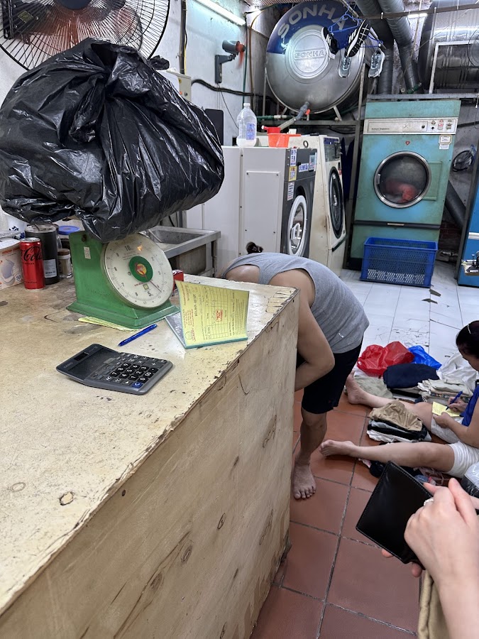Fresh n Clean laundry (Same Day & Express Service)