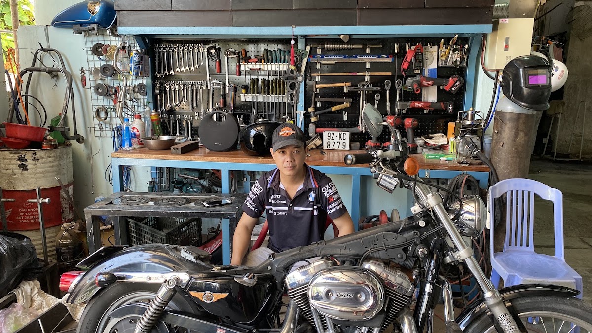 Phương Hội An Mechanic Shop