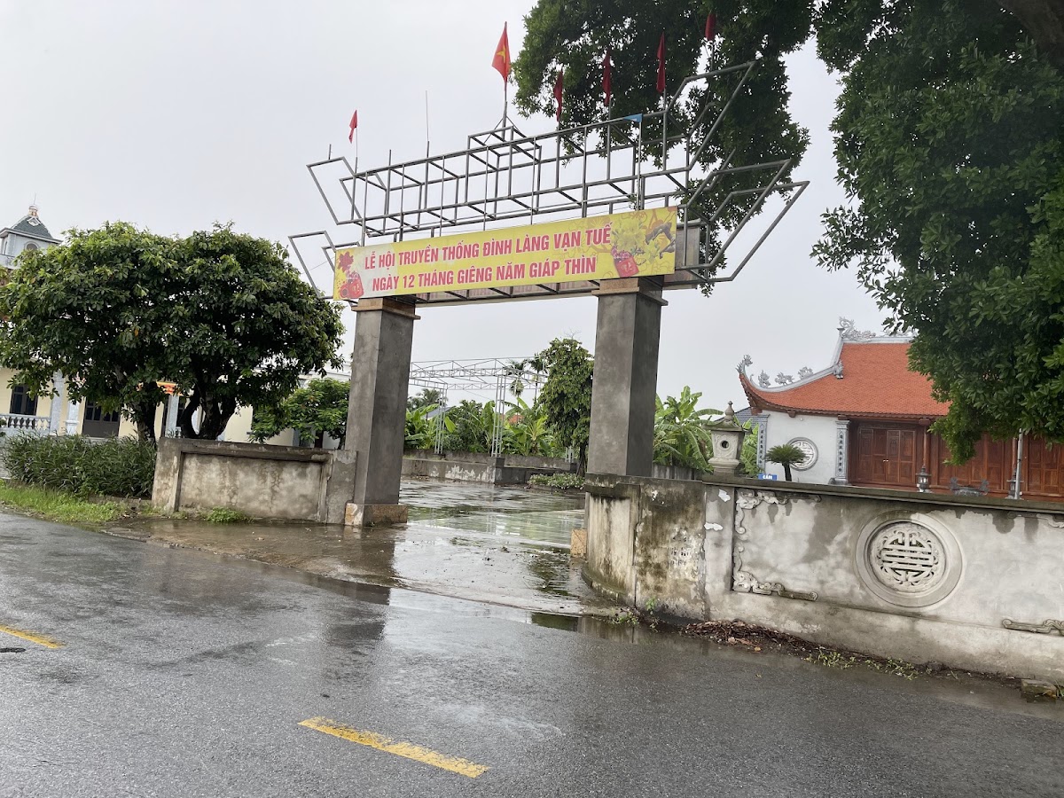 Nhà Văn Hoá Thôn Vạn Tuế - Xã Tân Việt