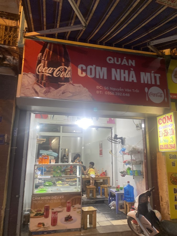 Quán Cơm nhà Mít