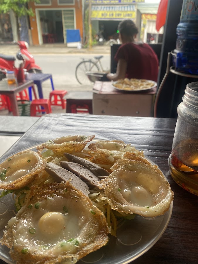 Bánh Căn Bà Dụng