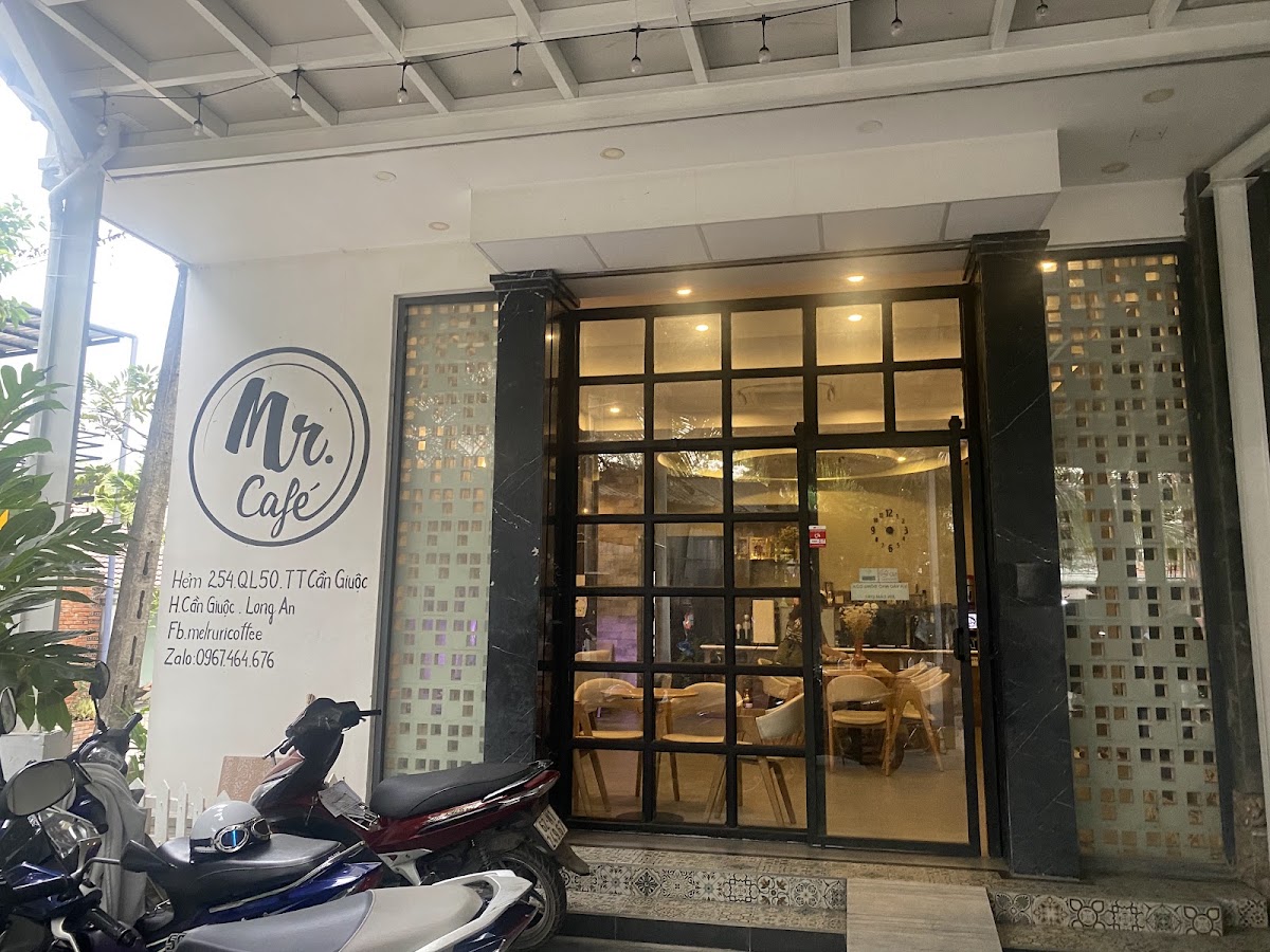 Mr. Cafe'