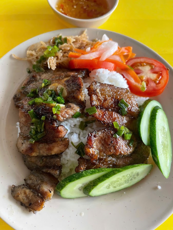 Cơm Tấm Cô Chín