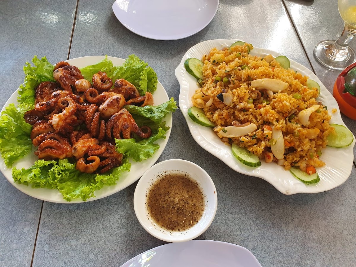 Nhà Hàng Hải Sản Nướng BBQ