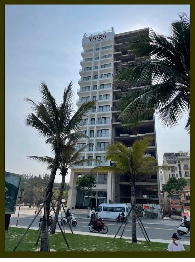 Yarra Ocean Suites Danang