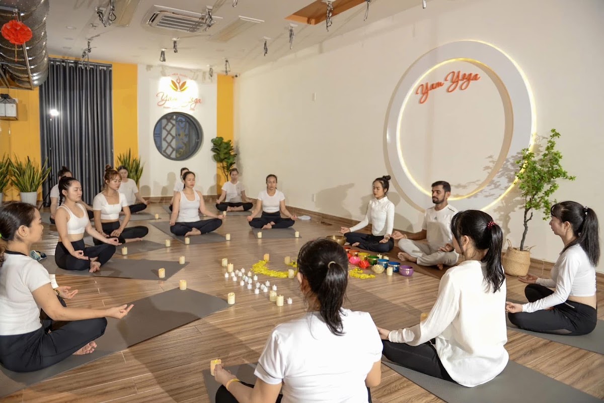 Học Viện Quốc Tế YAM YOGA