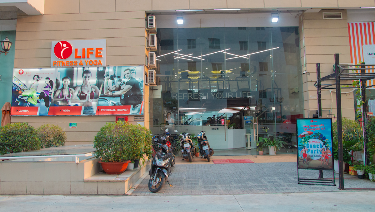 Phòng tập Gym - Life Fitness & Yoga Belleza Phạm Hữu Lầu Quận 7