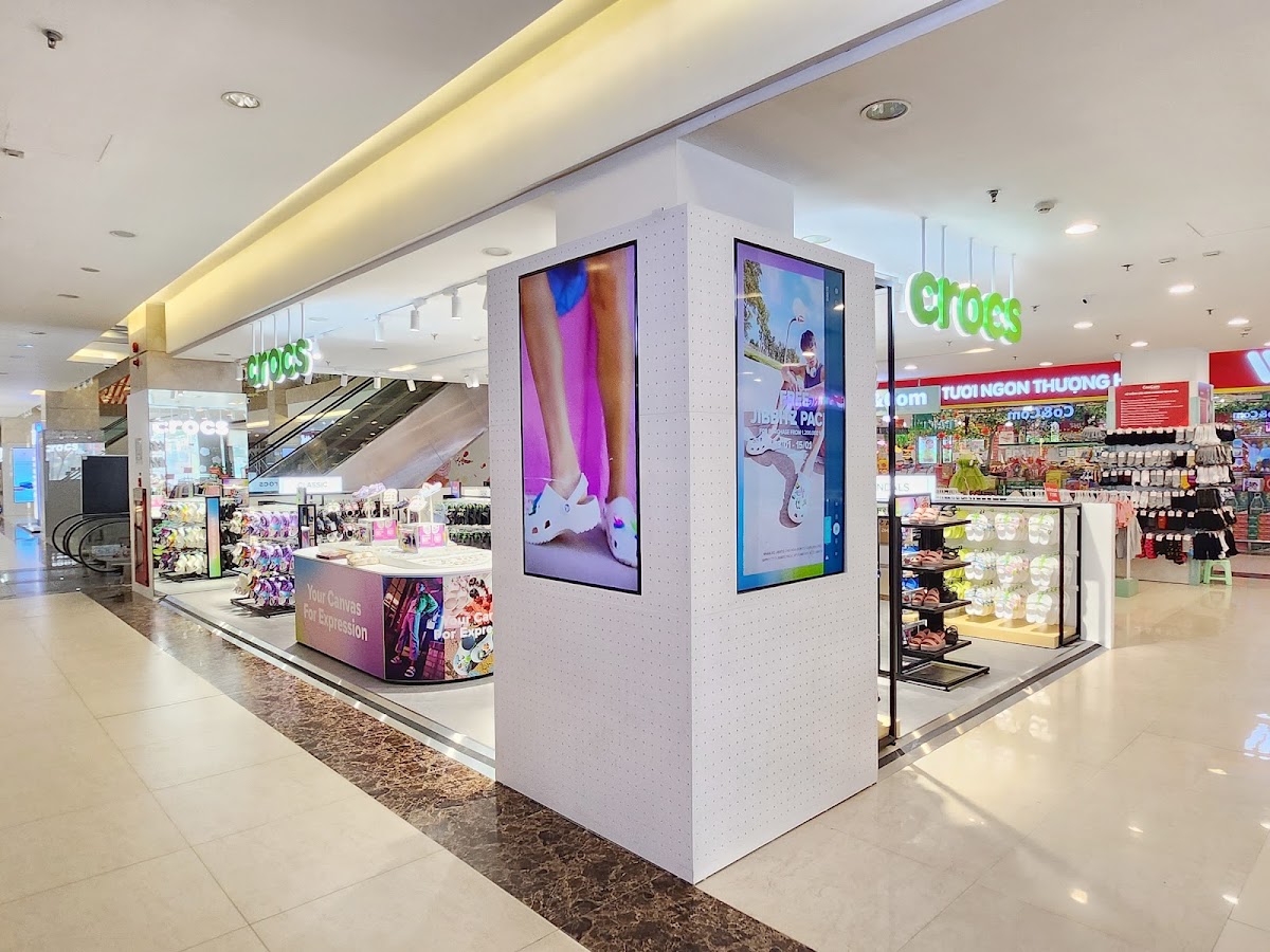 Crocs Việt Nam Outlet Chính Hãng - Vincom Long Biên- Tầng 1