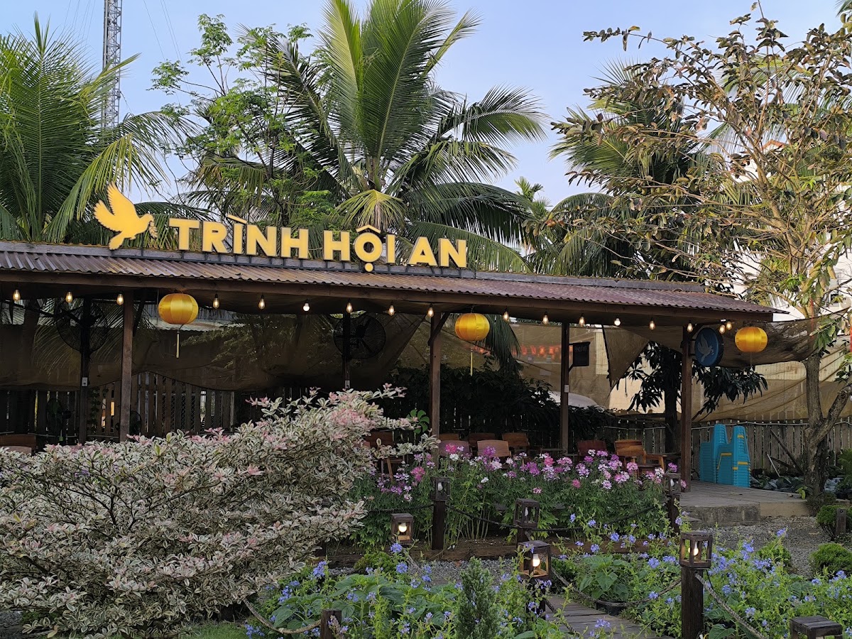 Trình cafe & bistro Hội An