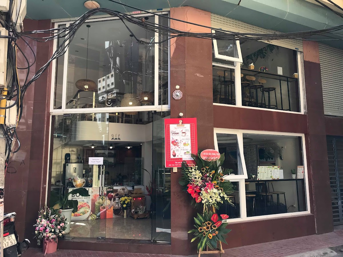 Song Linh Bistro