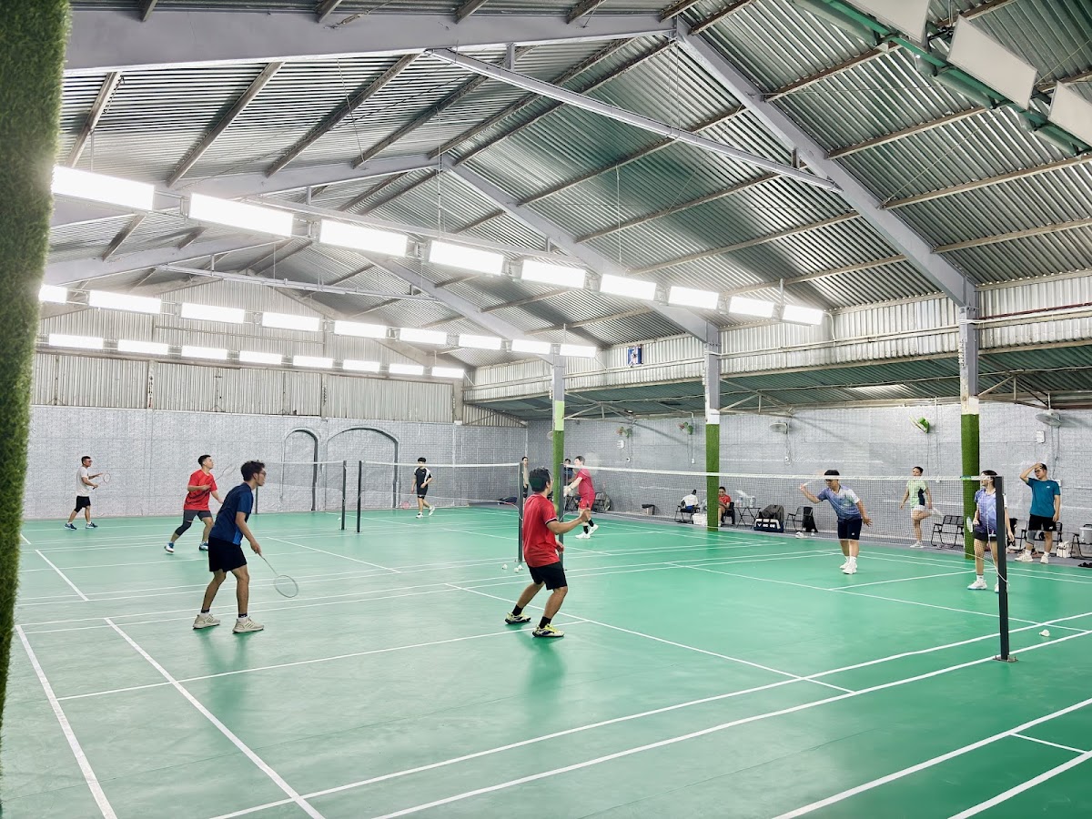 NICE BADMINTON ( Sân cầu lông )