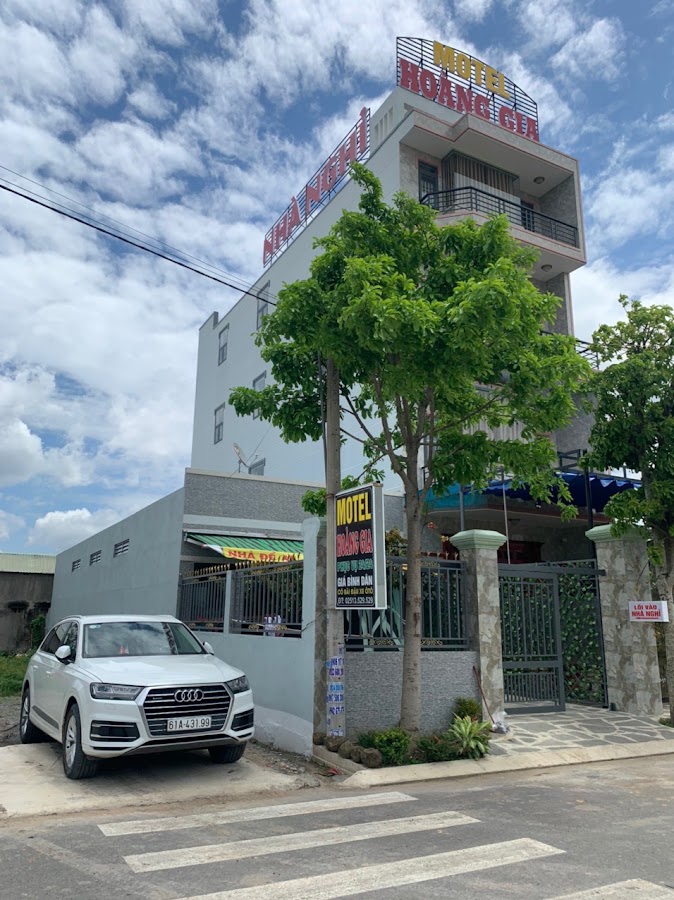 Nhà Nghỉ Hoàng Gia Ấp 4