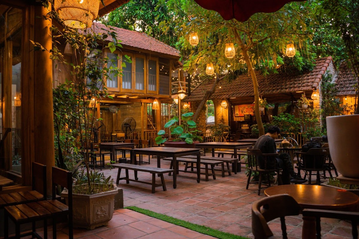 VUI Garden Restaurant & Coffee