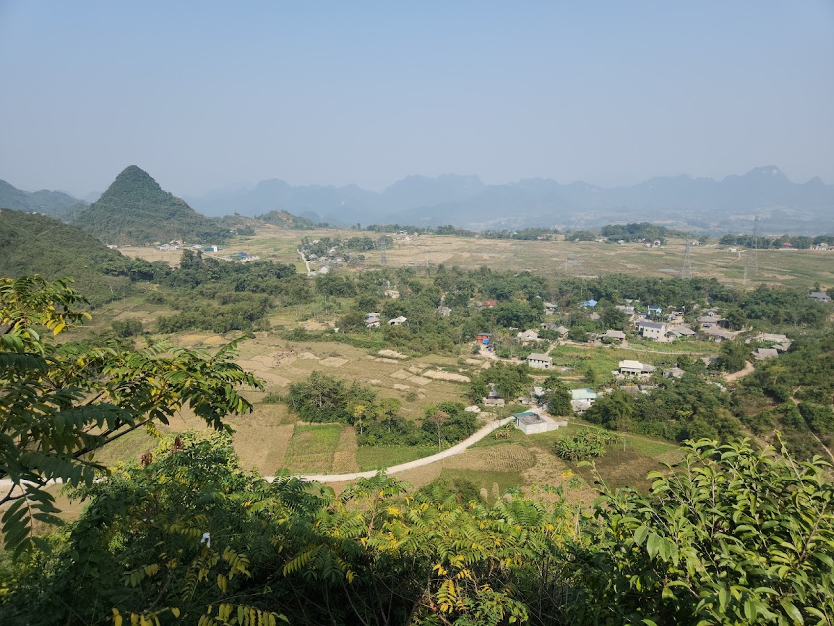 View thung lũng, đèo Đá Trắng - Lẩu nướng Phan Vũ