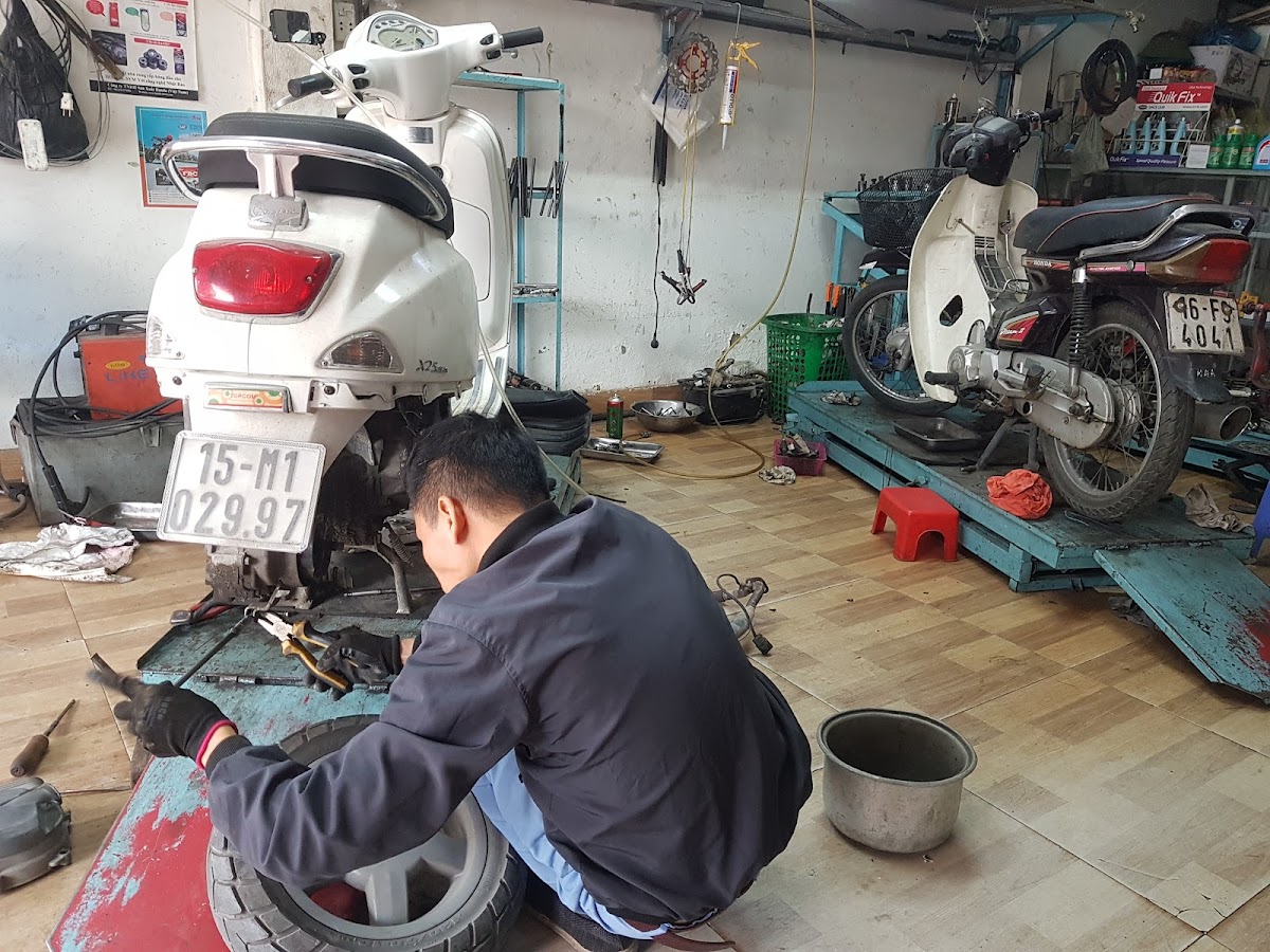 Cửa hàng sửa chữa xe máy Nhật Chinh Motor