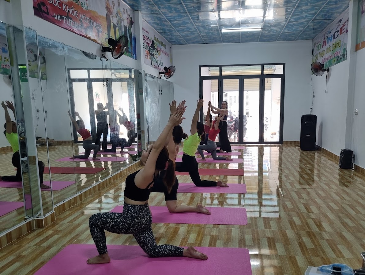 Lý Phạm yoga & aerobic