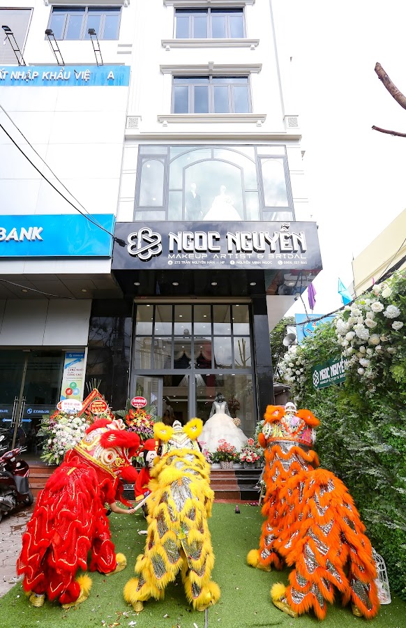 NGỌC LINH TRANG MAKEUP ACADEMY