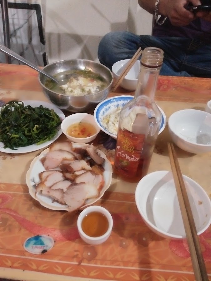 Quán Cơm Bình Dân. Cơm Đặt
