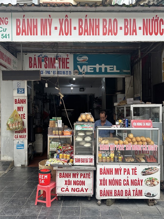 Xôi, Bánh Mỳ Chiến Hương