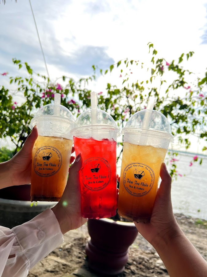 Tiệm Trà Chiều