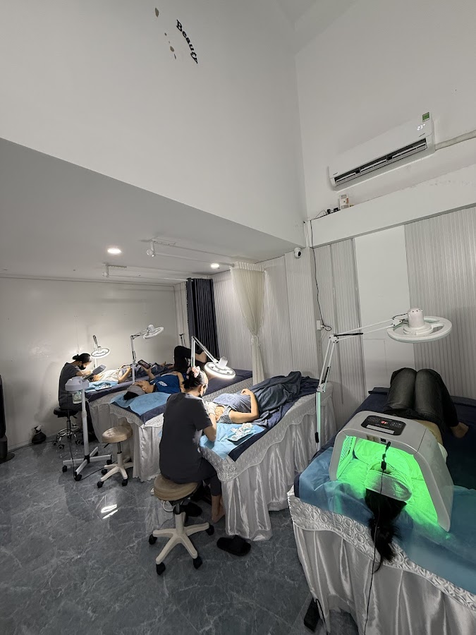 Moonly Spa - Nặn Mụn Bằng Tay Gò Vấp