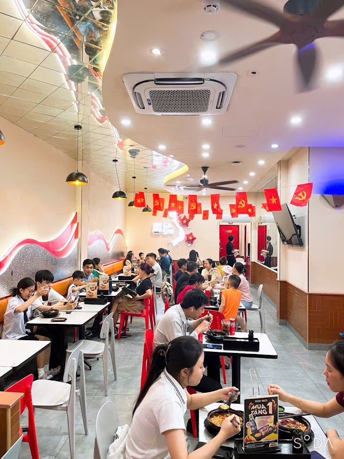 Mì cay Sasin 1131 Nguyễn Ảnh Thủ