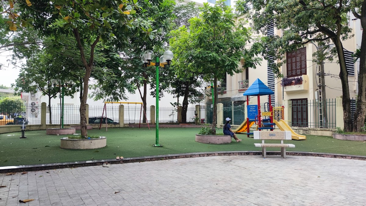Khu vui chơi công cộng phường Nghĩa Đô