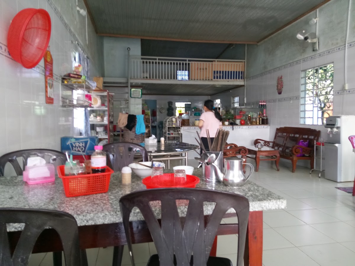 Hủ tiếu - Mì - Hoành thánh, Ba Cò