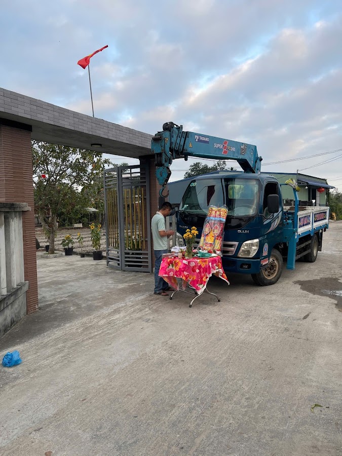 Xe cẩu Quảng Nam Văn Đồng