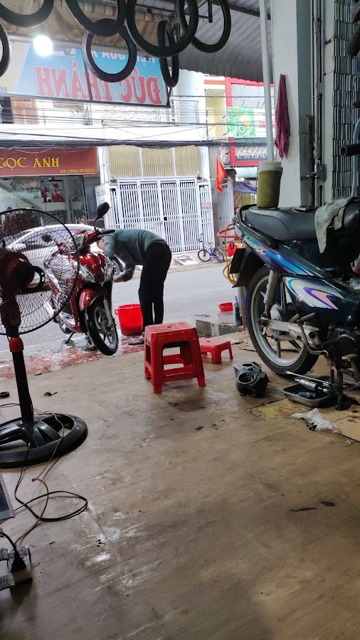 Tiệm Sửa Xe Thành Đức